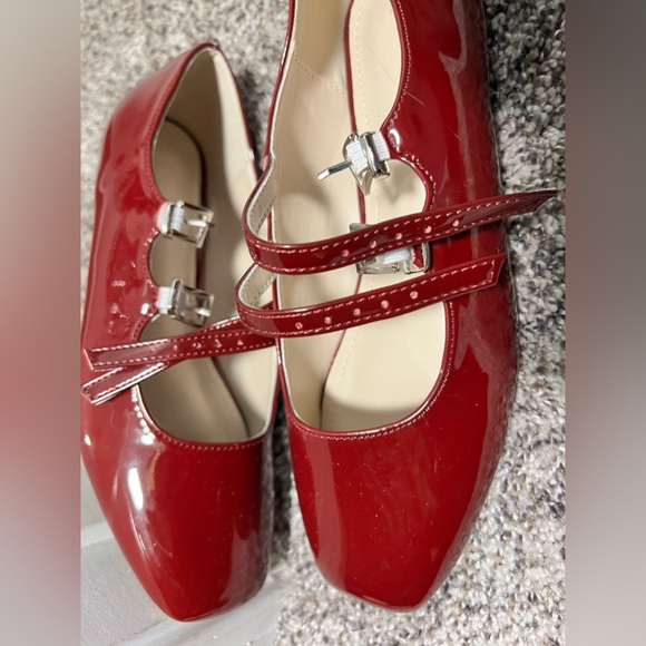 Red ballerinas worn twice - Picture 4 of 4